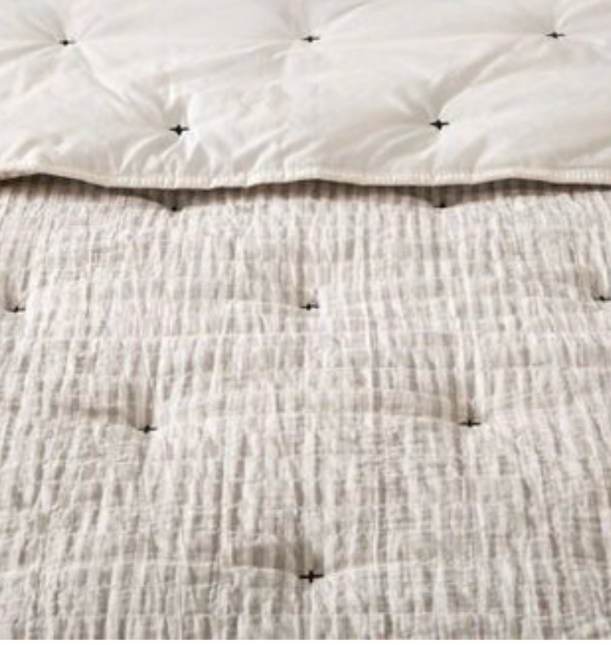 Hearth & Hand queen size quilt