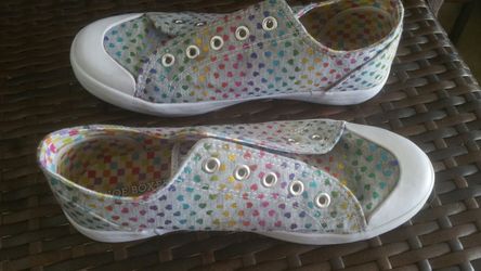 Girls shoes
