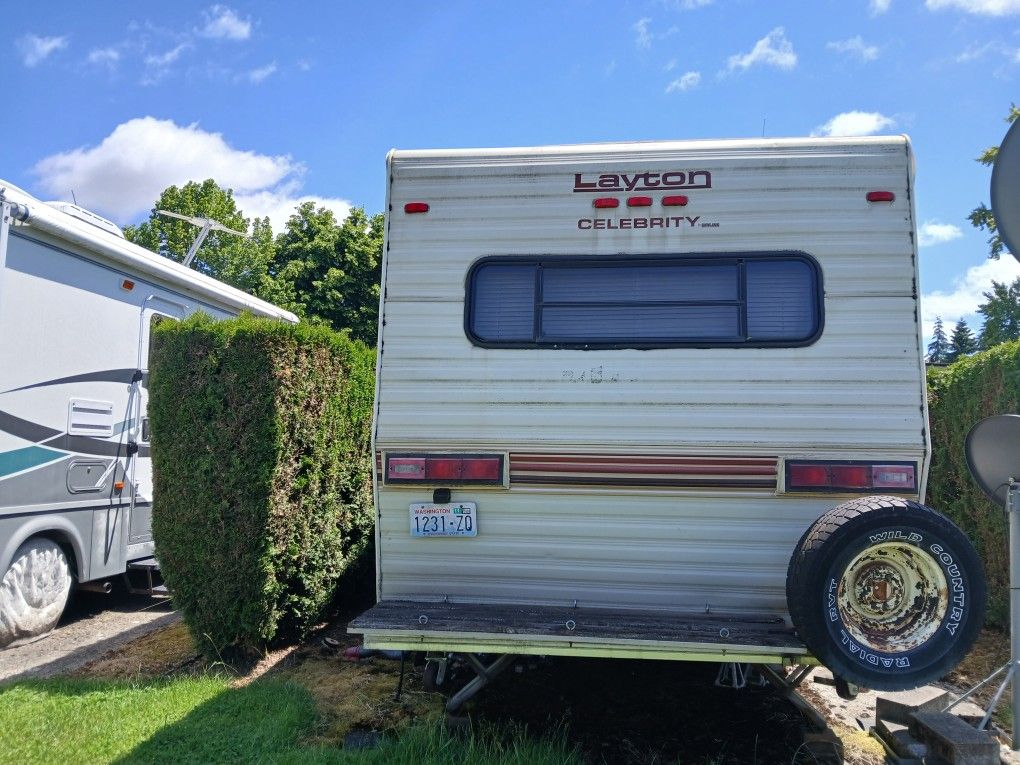 1989 Skyline 34 ft. long