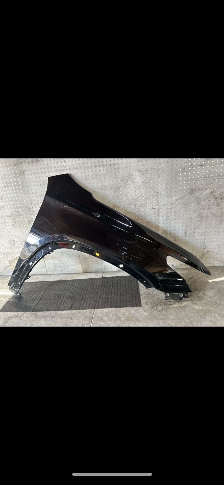 2018-2019-2020-2021-2022 Chevy Traverse Right Front Fender Passenger Side RH OEM