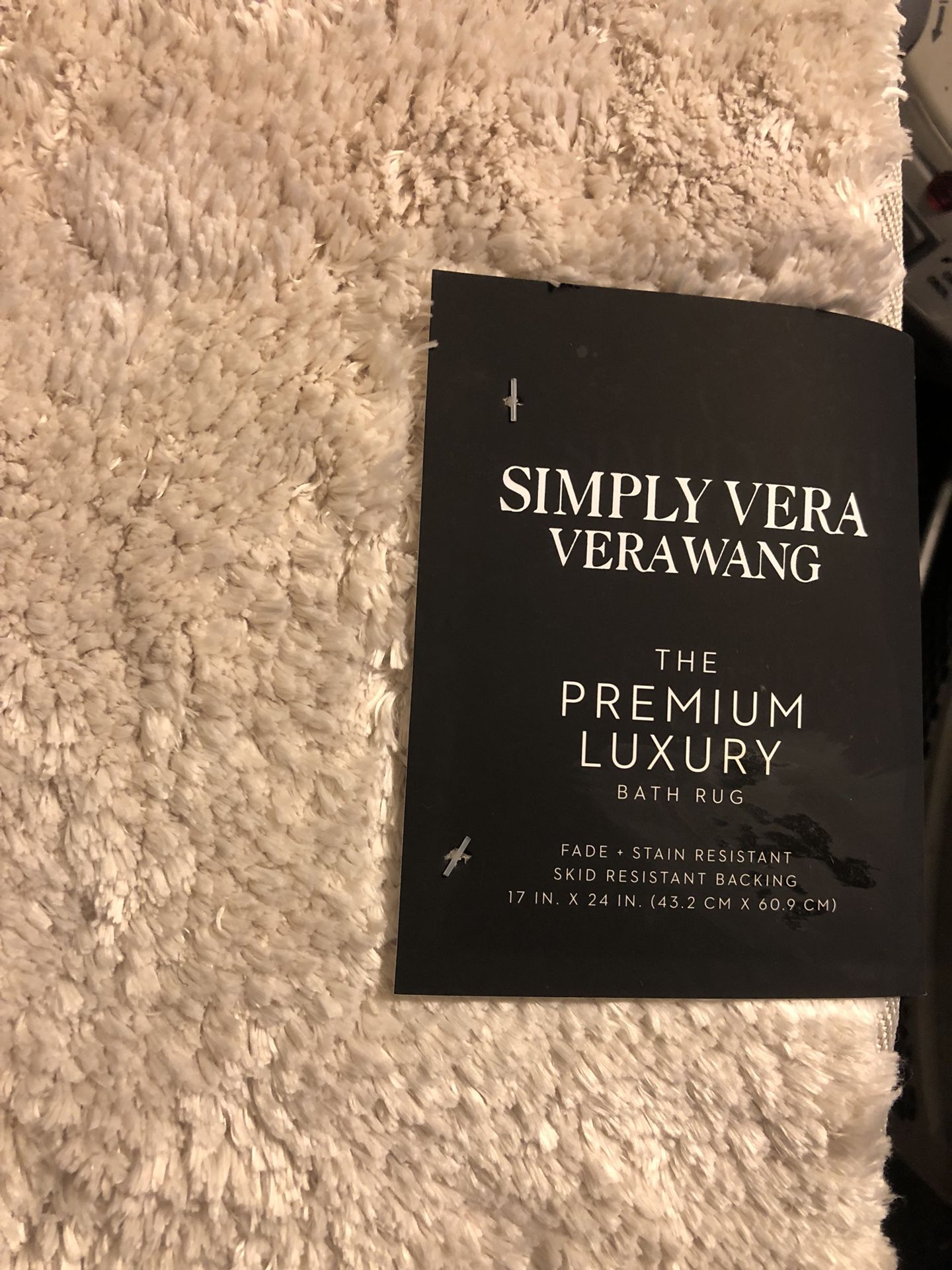 Vera Wang Bathroom Mats (New)