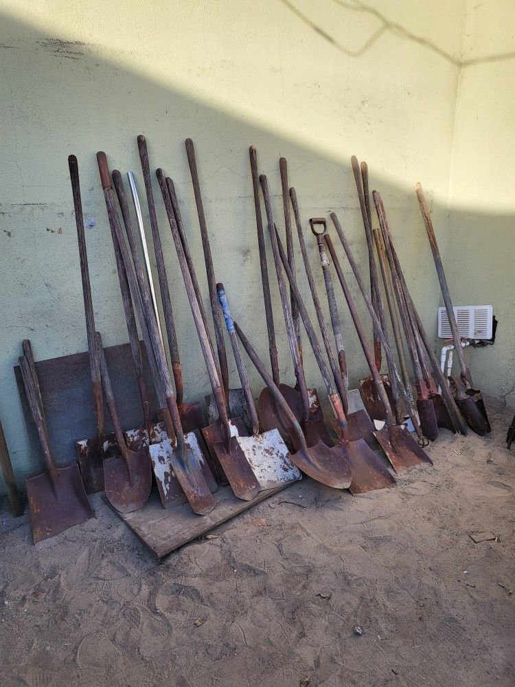 Antique Yard Tools Classic Vintage Tool Display Movie Scene Etc.....Shop Garage Cave Wood Metal