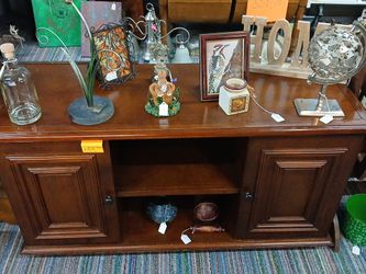 Entertainment center tv stand vintage