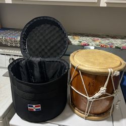 Tambora , Para Merengue Dominicano , Con Estuche .