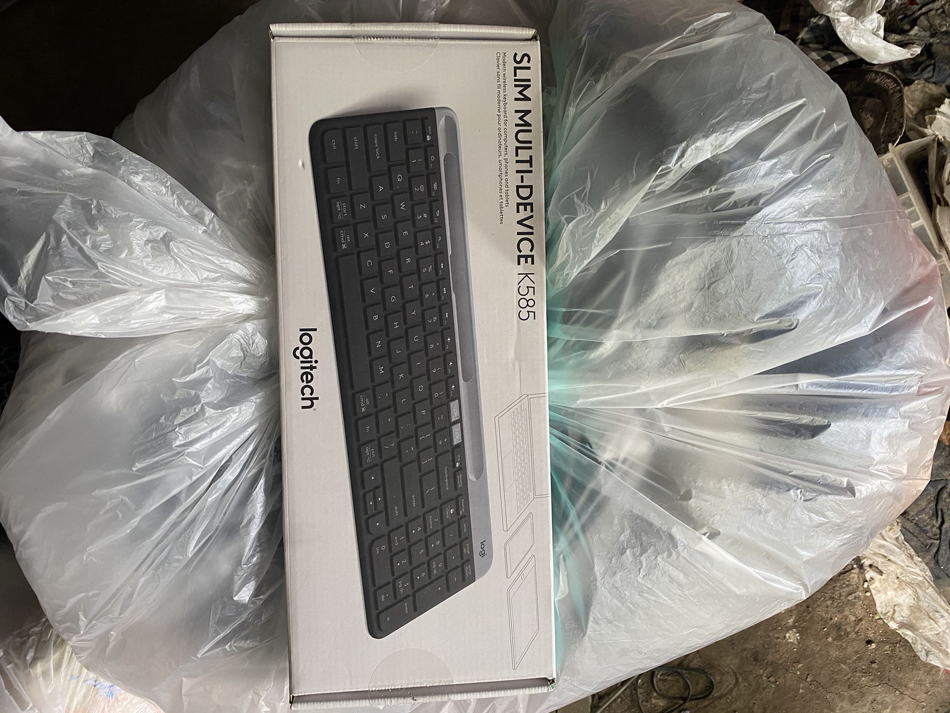 Logitech Slim Multi Keyboard