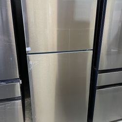 Samsung 18 Cu Top Freezer Refrigerator In Stainless Steel