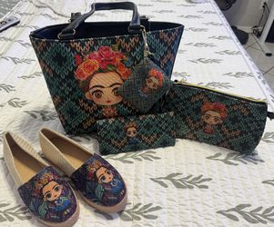 Frida Kahlo Purse And Shoes Set.