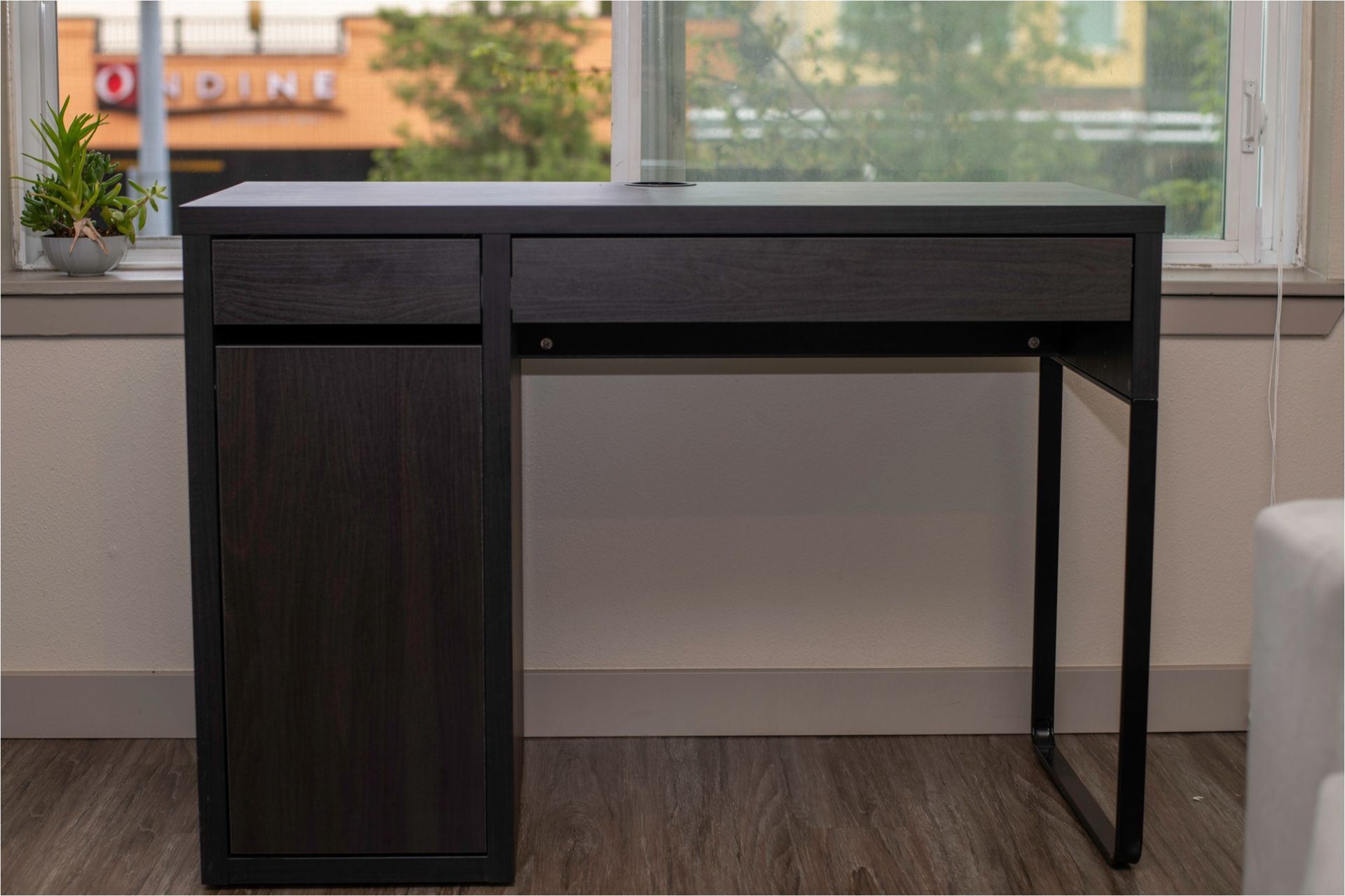 IKEA Micke Desk