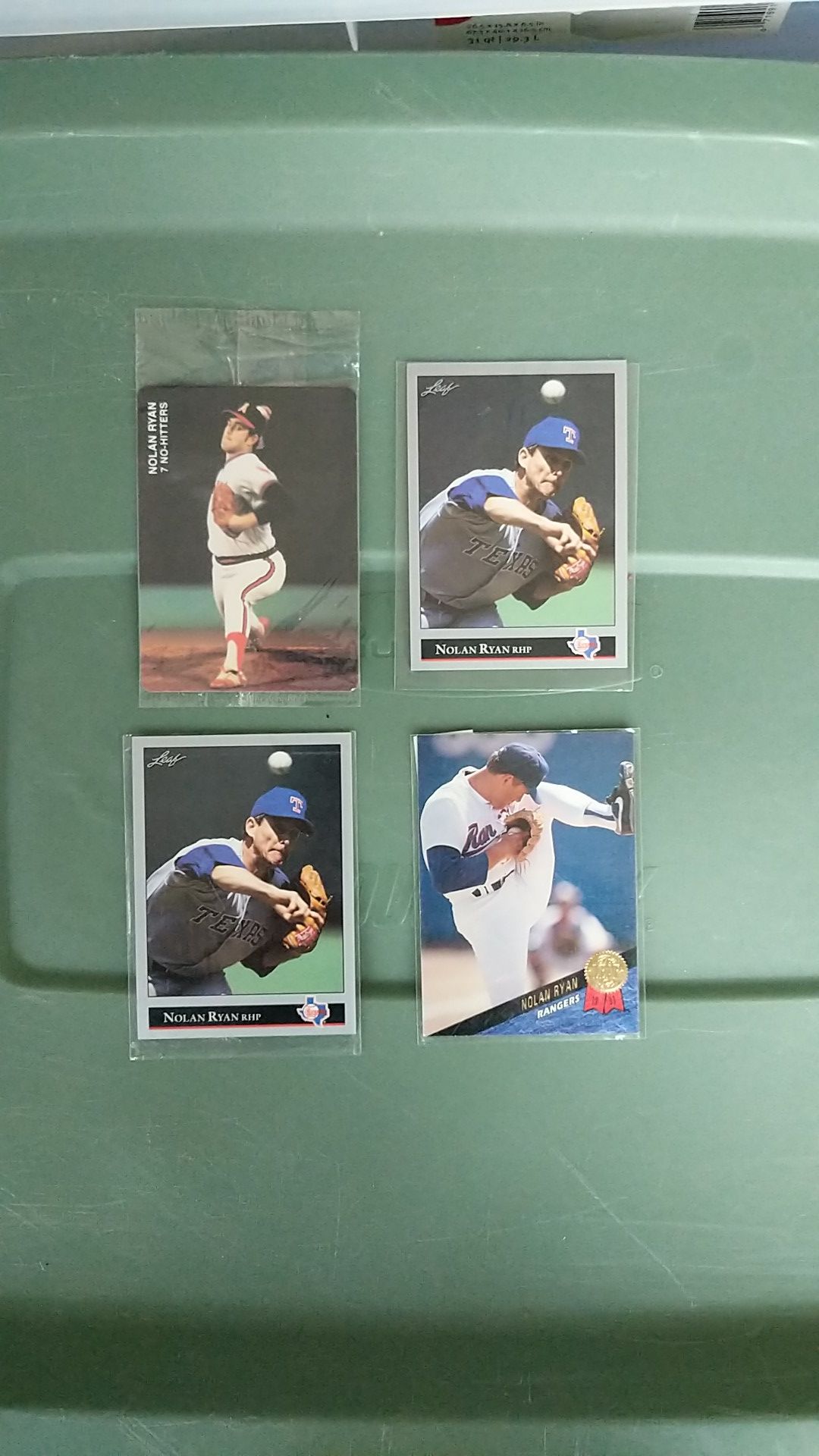 Nolan Ryan – Hall of Famer (22 cards total)