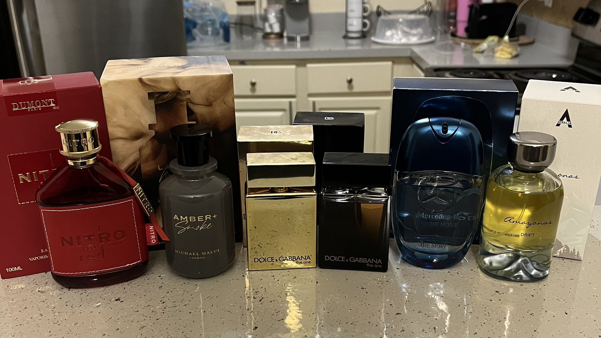 Múltiple Men’s Cologne Read Description!!