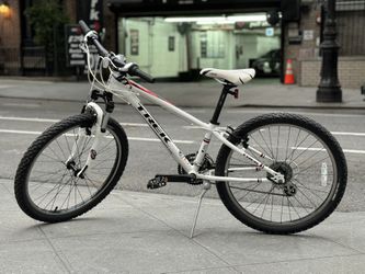 Trek 24” Bike MT 240 21 Speed