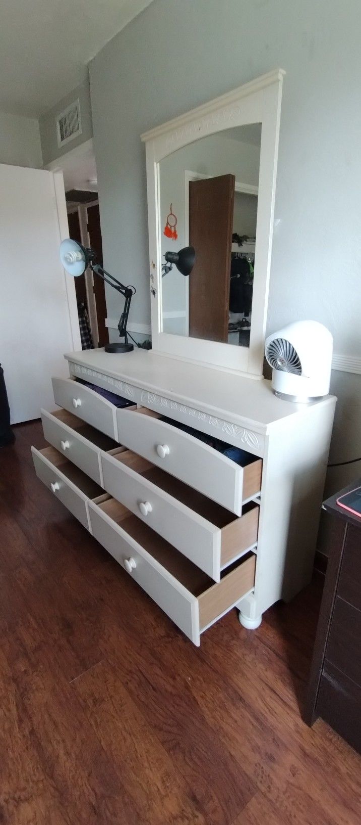 6 Drawer White Dresser