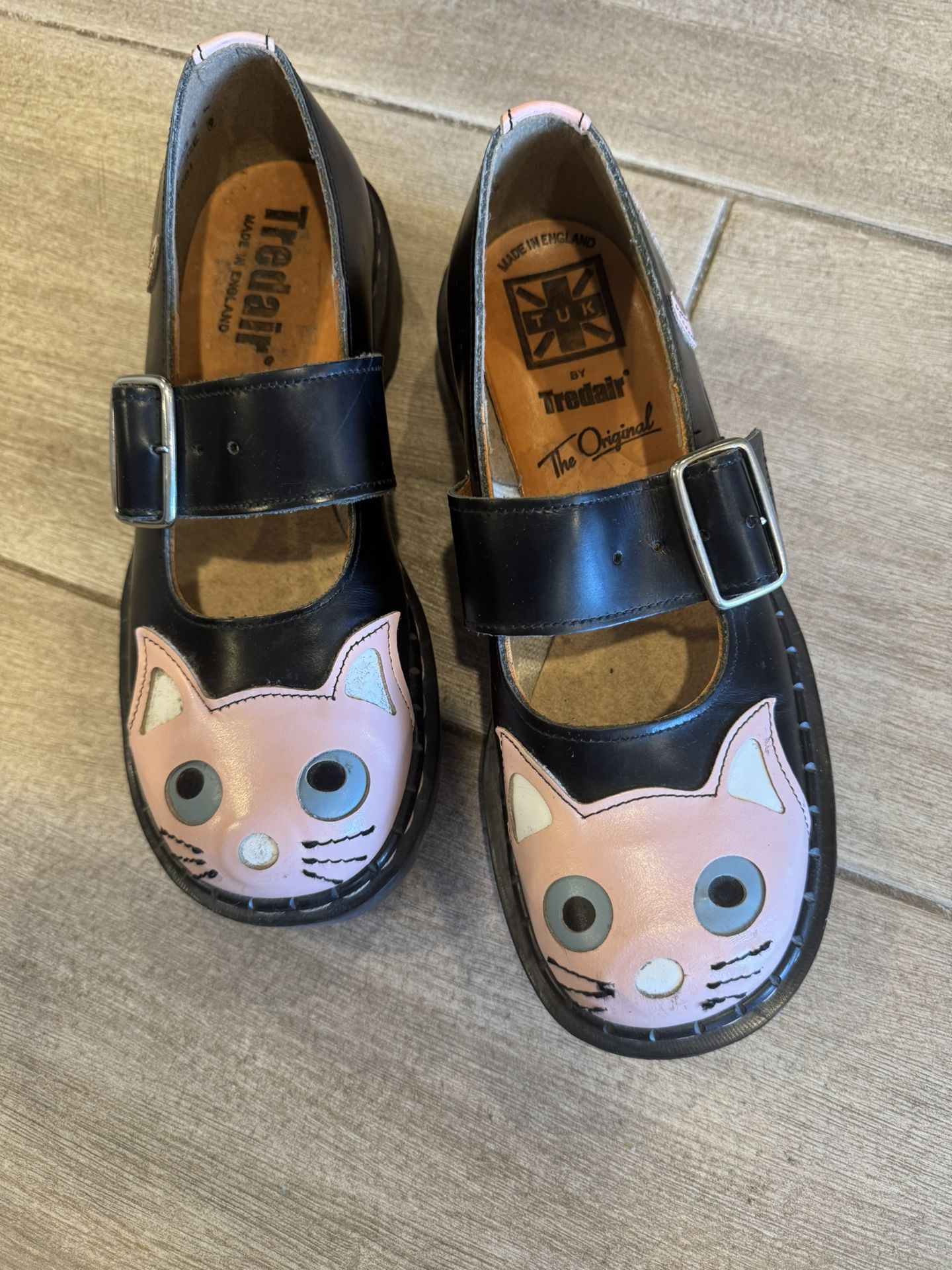 TREDAIR TUK ENGLAND CAT MARYJANE RARE!