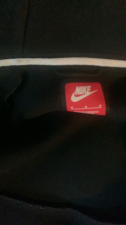 All black nike tech