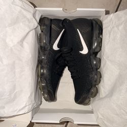 Nike Vapormax Flyknit 2018 Black Size 9 Men 