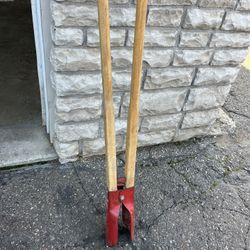 Post Hole Digger.  Used Once 