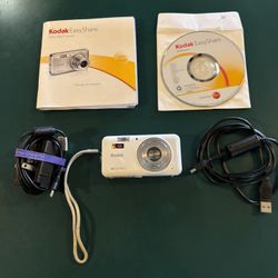 Vintage Kodak EasyShare Zoom Digital Camera