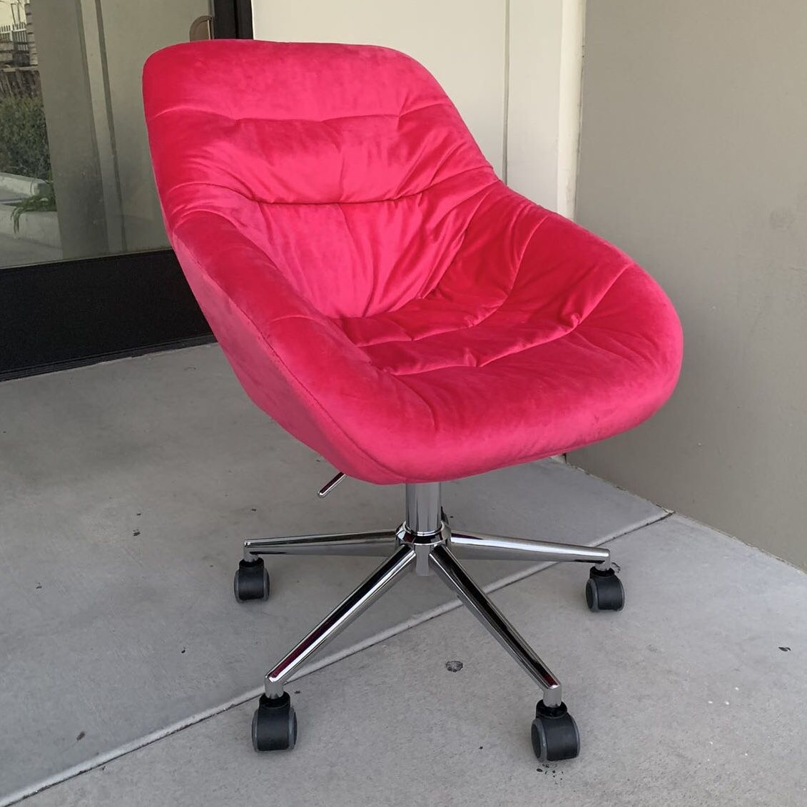 New In Box $35 Each Velvet Office Computer Vanity Chair Rose Pink Or Sky Blue Color