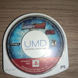 WWE SMACKDOWN vs RAW 2008 PSP
