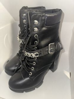 Nine West Women's Vilage Ankle Boot Size 9