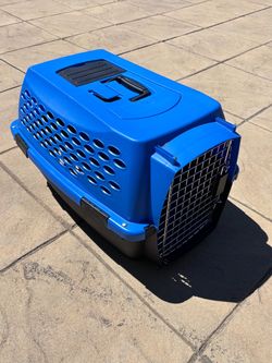 Pet crate/carrier/kennel 24x16x16