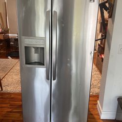 36” LG Refrigerator 