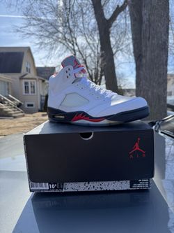 Jordan Retro 5 Fire Red Sz 10.5