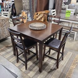 Counter Height Table And 4 Chairs