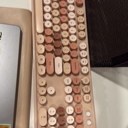 Bluetooth Keyboard And Mouse - New Never Used 