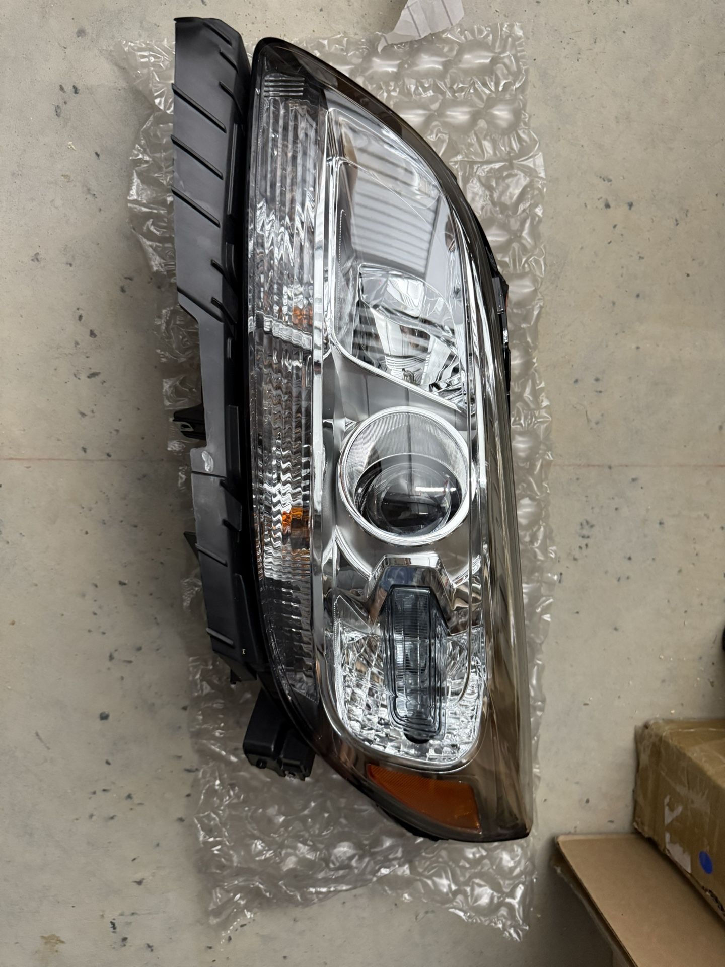 Spec-D Tuning Chrome Headlight, Driver Side, Compatible with 2013-2015 Chevy Malibu and 2016 Chevy Malibu Limited.