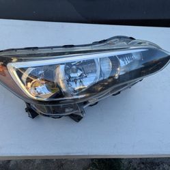 Passenger Side  Headlight