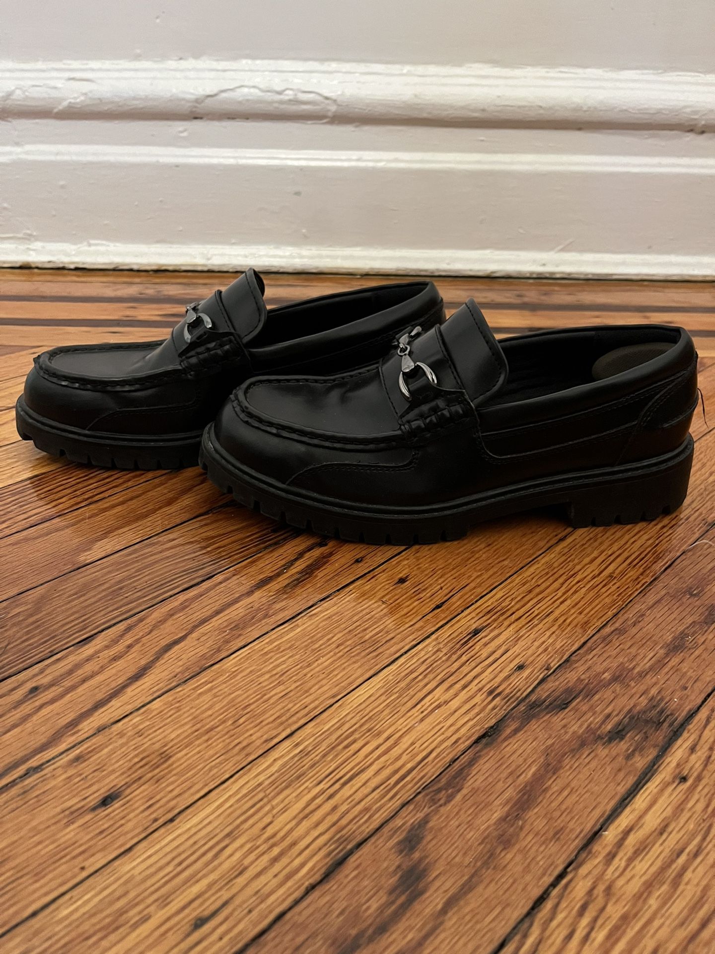 Guess Loafers
