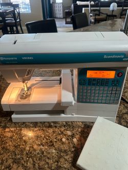 Husqvarna Viking Scandinavia 400 Sewing & Embroidery Machine