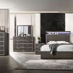 4 Pc Queen Bedroom Set 