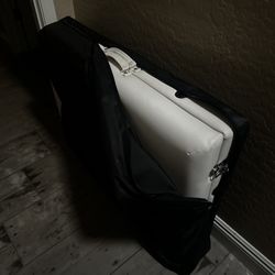New 28” White Portable Massage Table With Case 