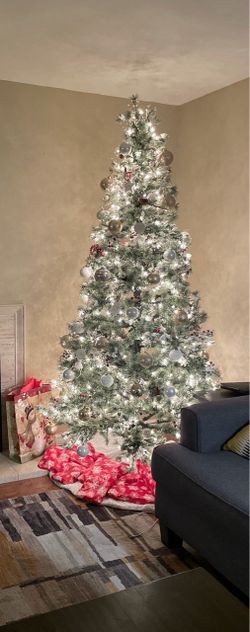 Flocked Artificial Christmas Tree with Lights