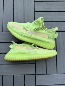 Yeezy Boost V2 Green Glow Size 11 VNDS