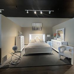 White 4PC King Bedroom Set