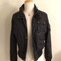 BLACK WINDBREAKER JACKET SIZE SMALL   