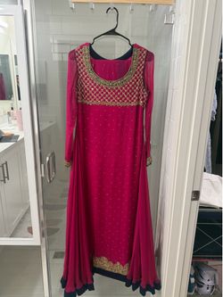 Pakistani Outfit, Size M