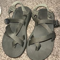 Chaco Mens Size 9