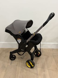Doona Infant Car Seat Stroller Combo with Base