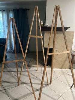 Wooden Easel Stands