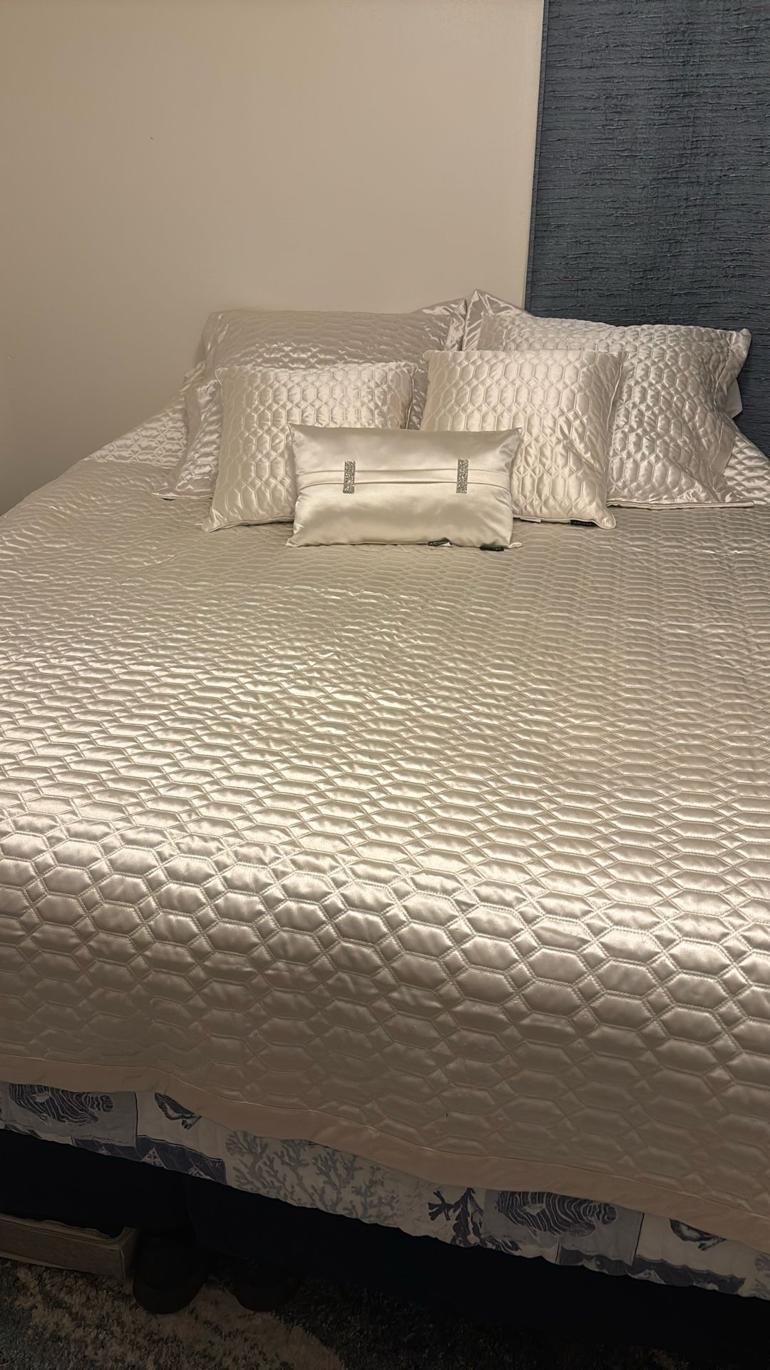 Queen Size Bedding
