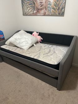 Trundle bed