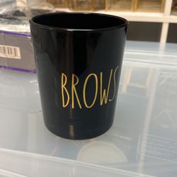 Brow Pencil Cup