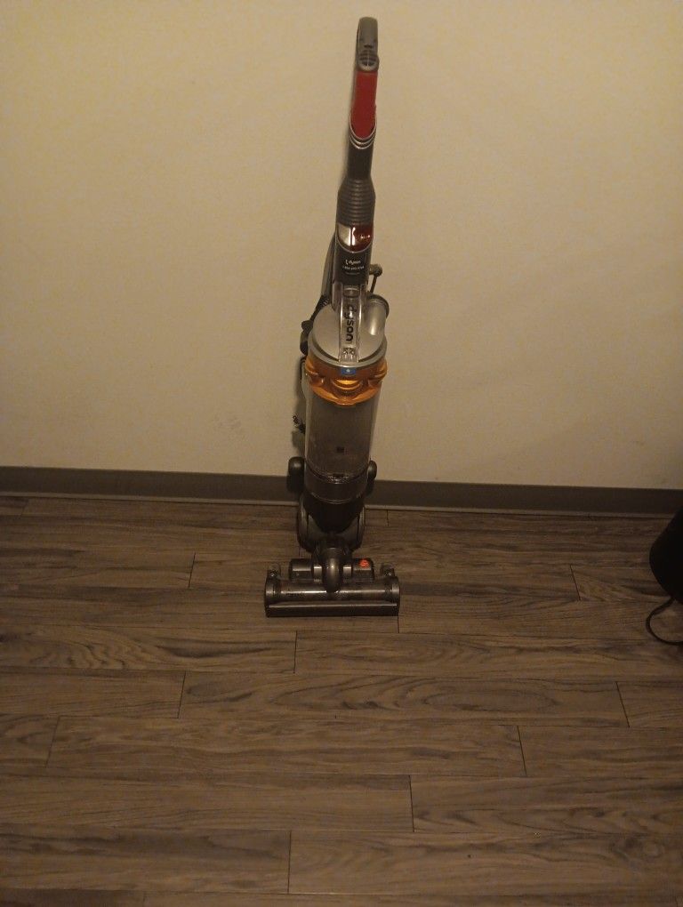 Dyson Vacuum