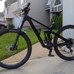 2021 Canyon Strive Cf7 Medium 29er Full Carbon Fiber With Rockshox Reverb AXS Dropper Upgrade