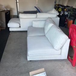 WEST ELM SECTIONAL COUCH 