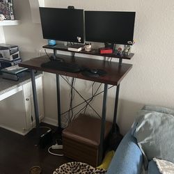 Standing Desk – Brand New